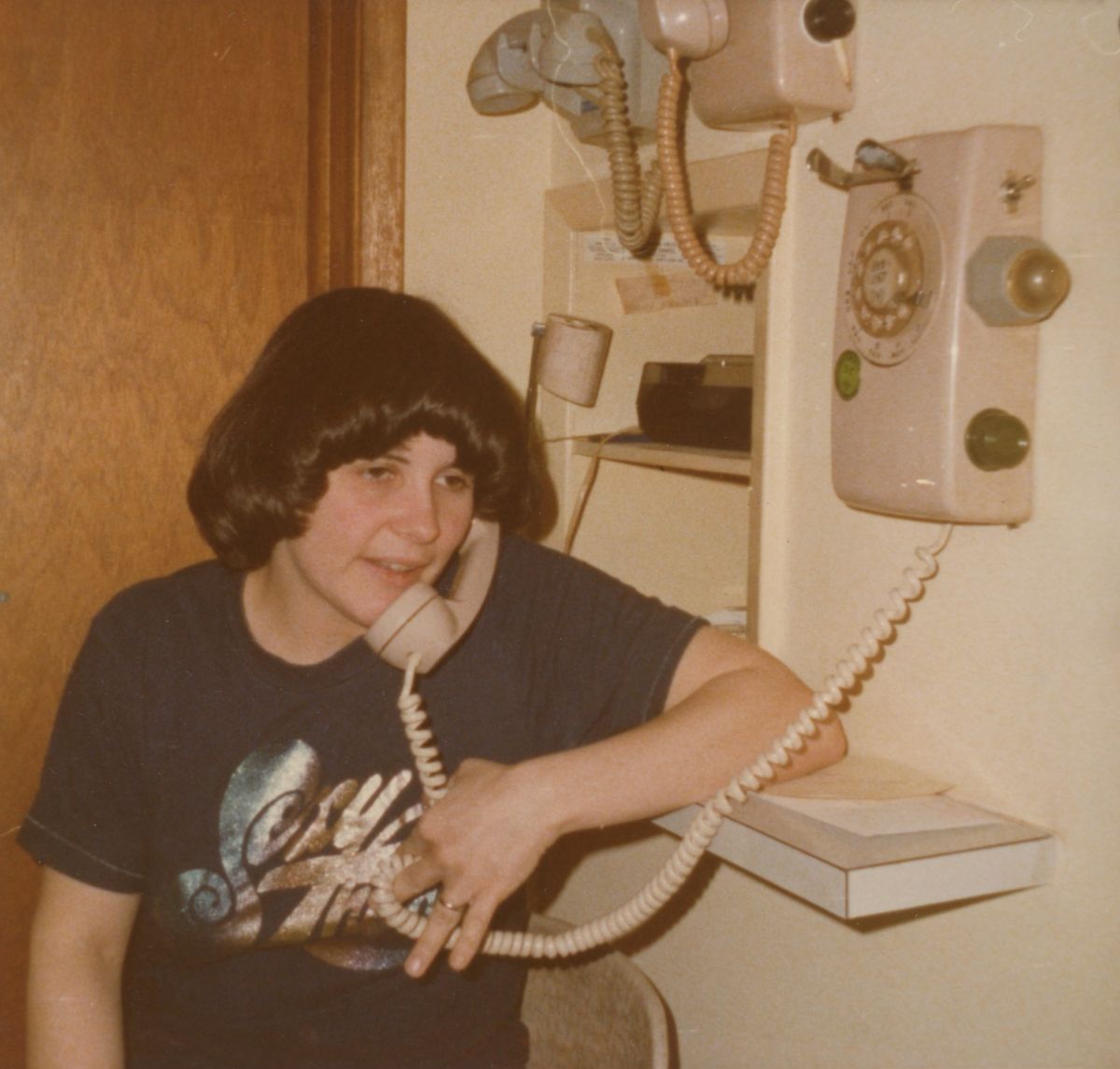 Judi On Phone Snoqualmie